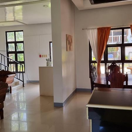 Ricardo Valley Inn Coron Exterior photo